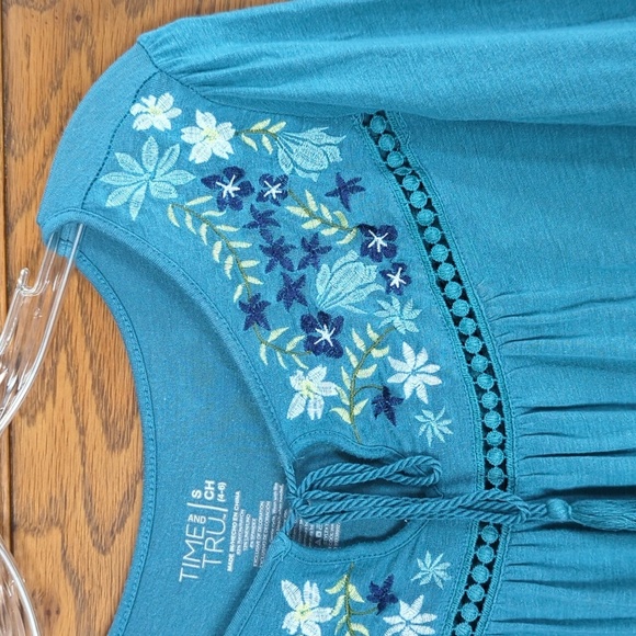 Time and Tru Trumpet Sleeve Tie Tassel Neck Flowy Embroidered Floral Blouse S - Picture 2 of 7